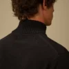 Compact Cotton Zipped Cardigan
