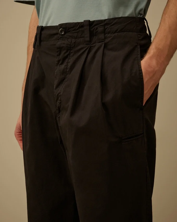 Cotton Gabardine Loose Pinces Pants