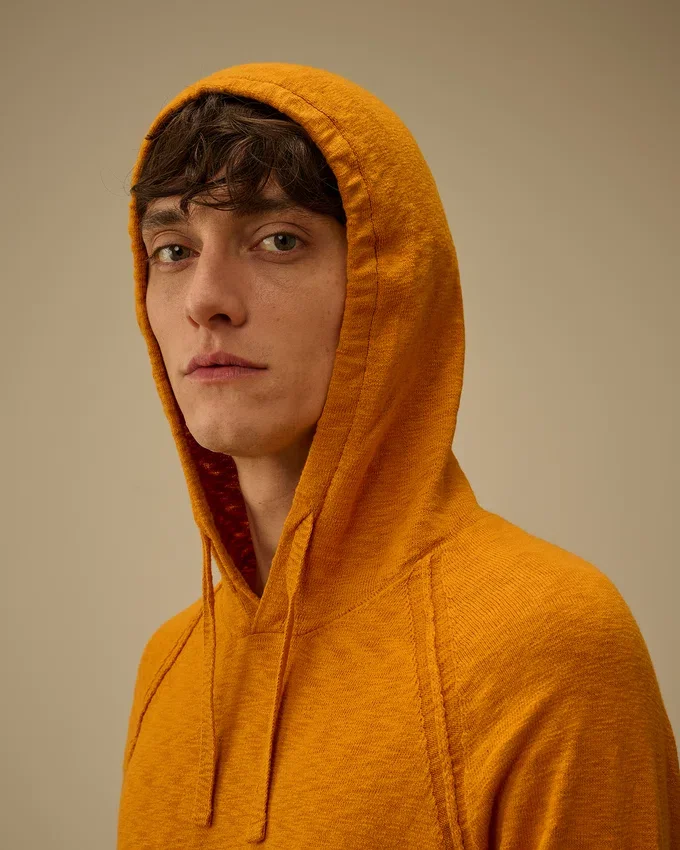 Cotton/Nylon Hooded Lens Sweater