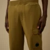 Diagonal Raised Fleece Cargo Lens Sweatpants