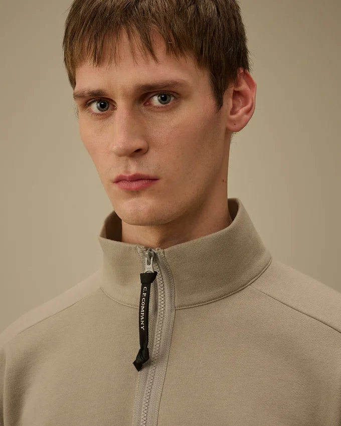 Diagonal Raised Fleece Half Zip Lens Sweatshirt