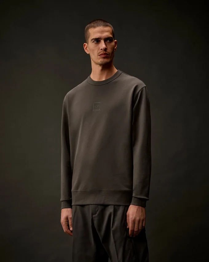 Metropolis Series Stretch Fleece Crewneck Sweatshirt