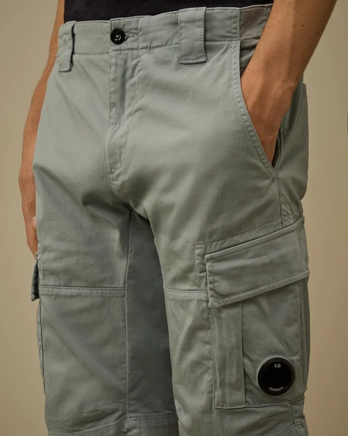 Stretch Sateen Cargo Lens Shorts