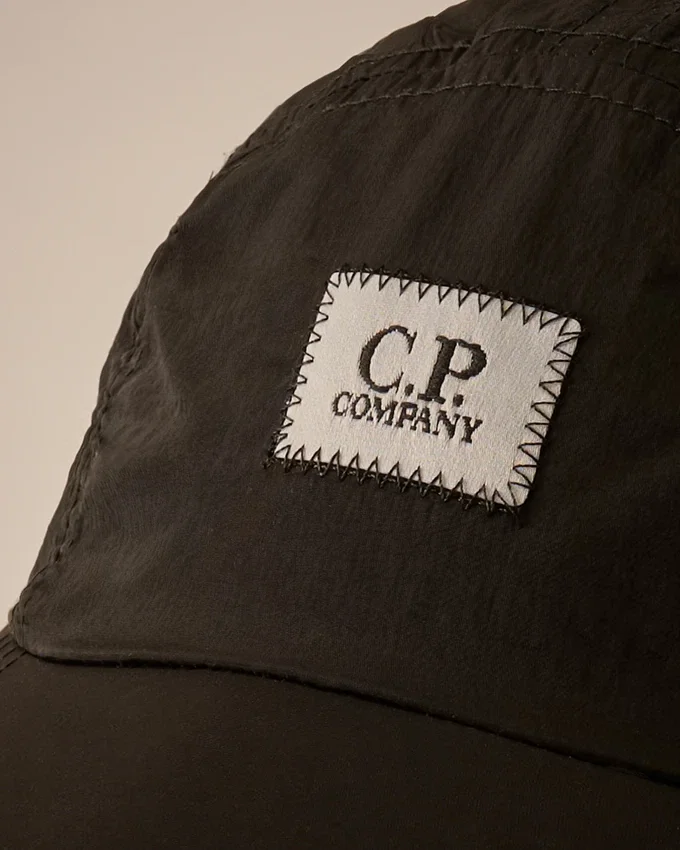 U16 Chrome-R Logo Cap